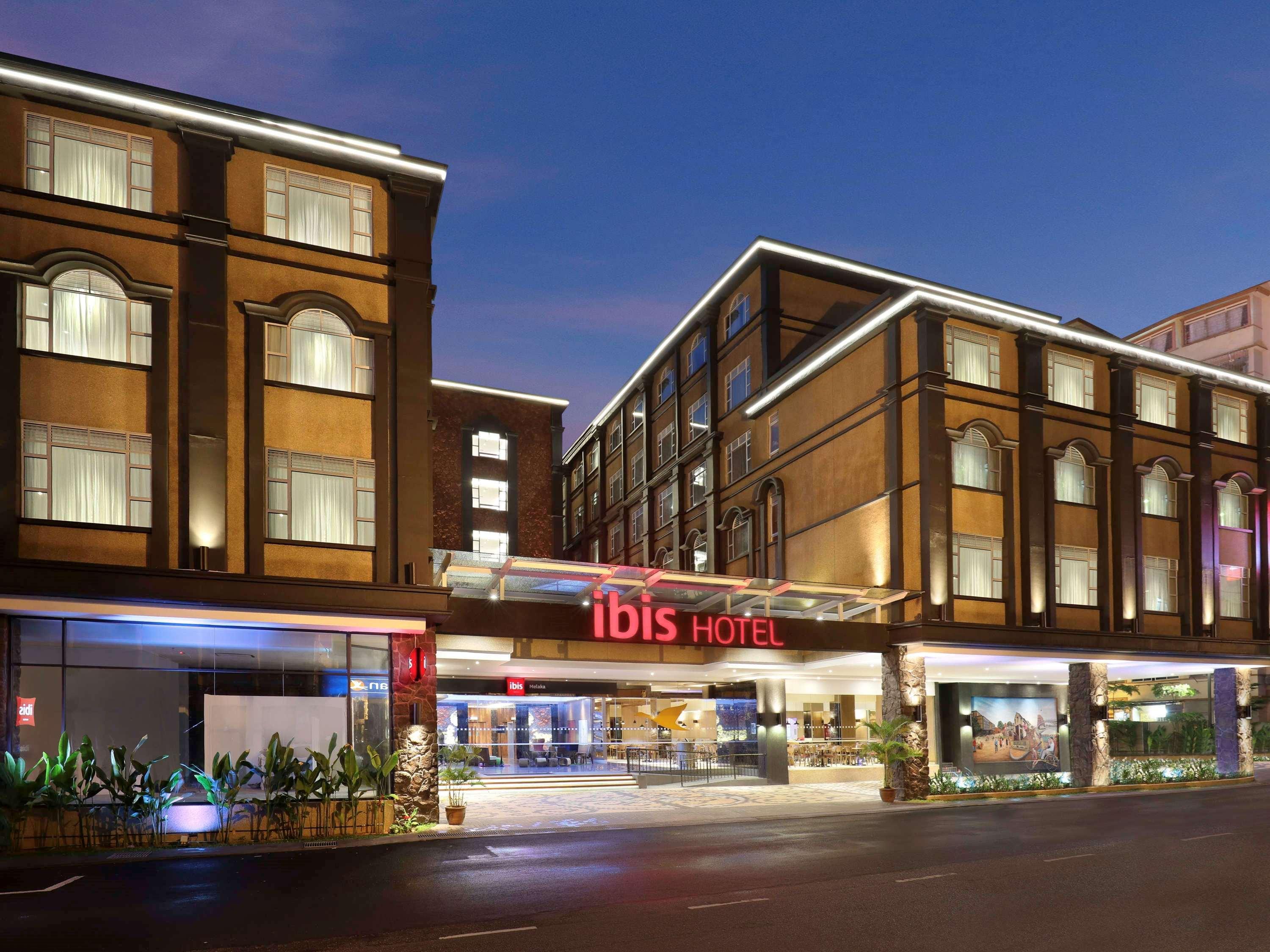 Ibis Melaka Hotell Exteriör bild